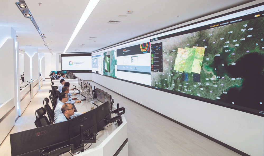 新基建、商圈裸眼3D，2022年顯示市場第二增長曲線？